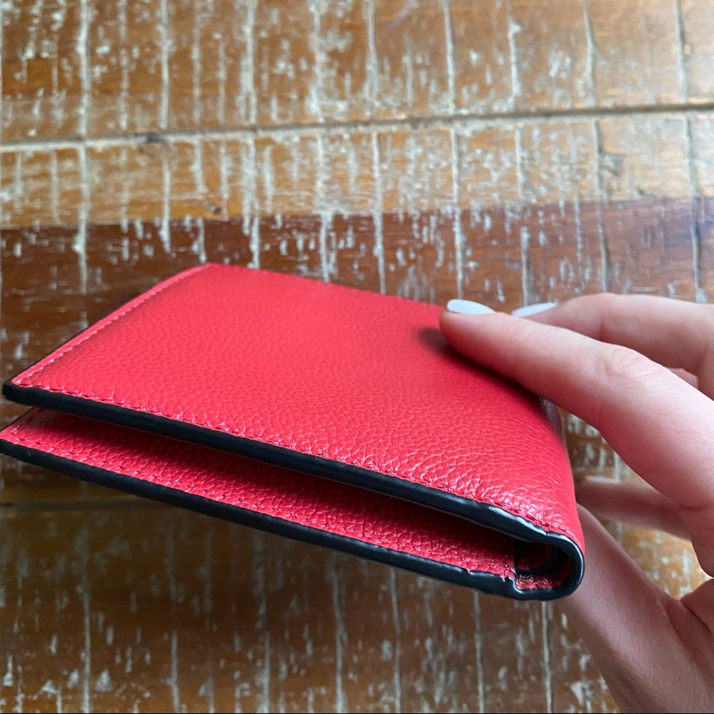 Mens Coach true red calf leather bi-fold sports wallet - Picture 4 of 8